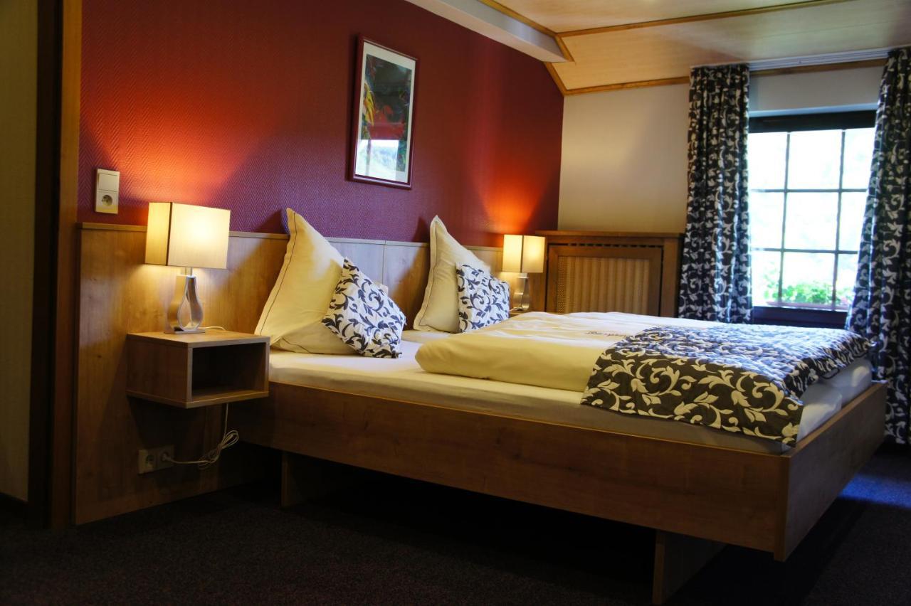 Hotel Rittersprung Ouren ภายนอก รูปภาพ