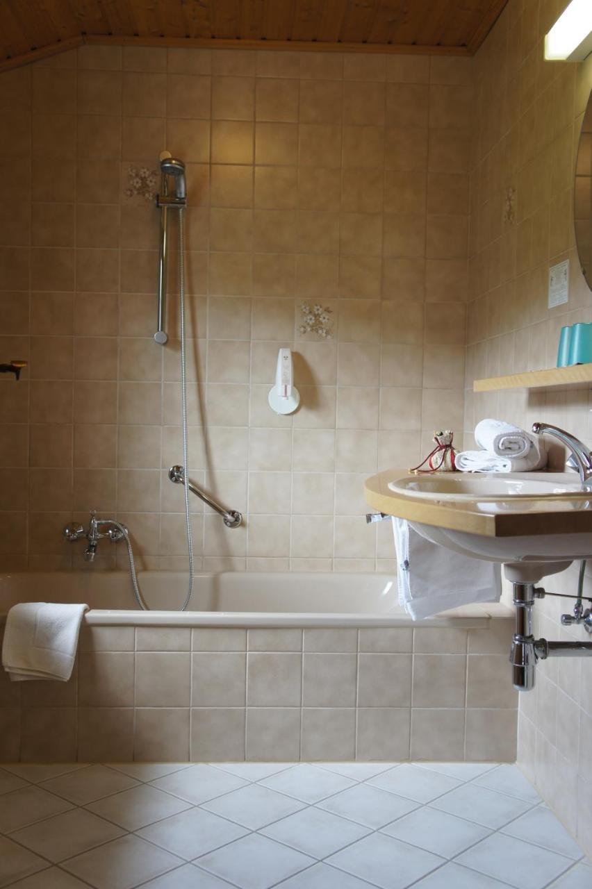 Hotel Rittersprung Ouren ภายนอก รูปภาพ